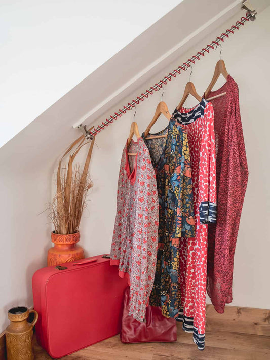 Zebedee® Gloss Red – Any Angle Clothes Rail