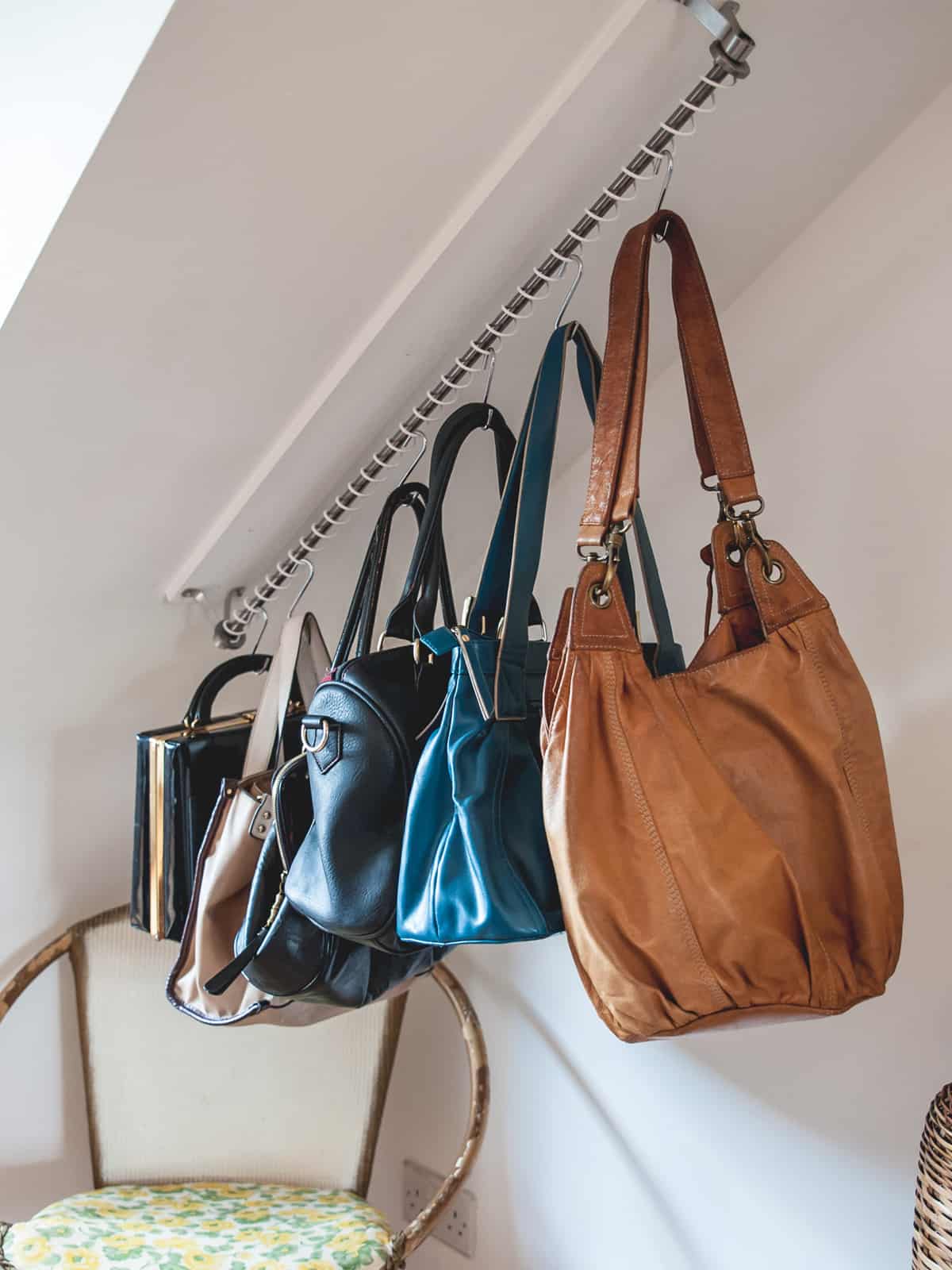 Zebedee Any Angle Hanging Rail - Vit - visas med hängande handväskor
